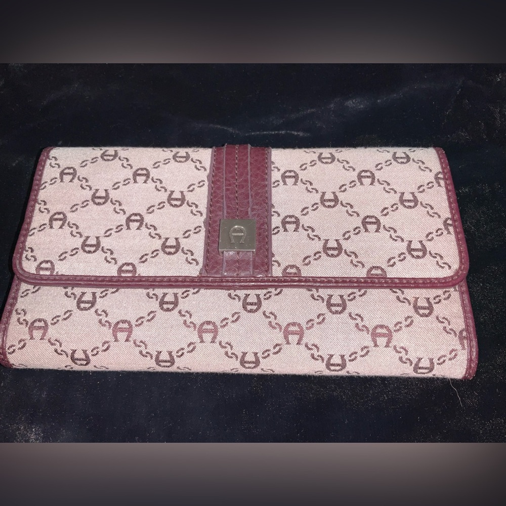 Etienne Aigner Wallet